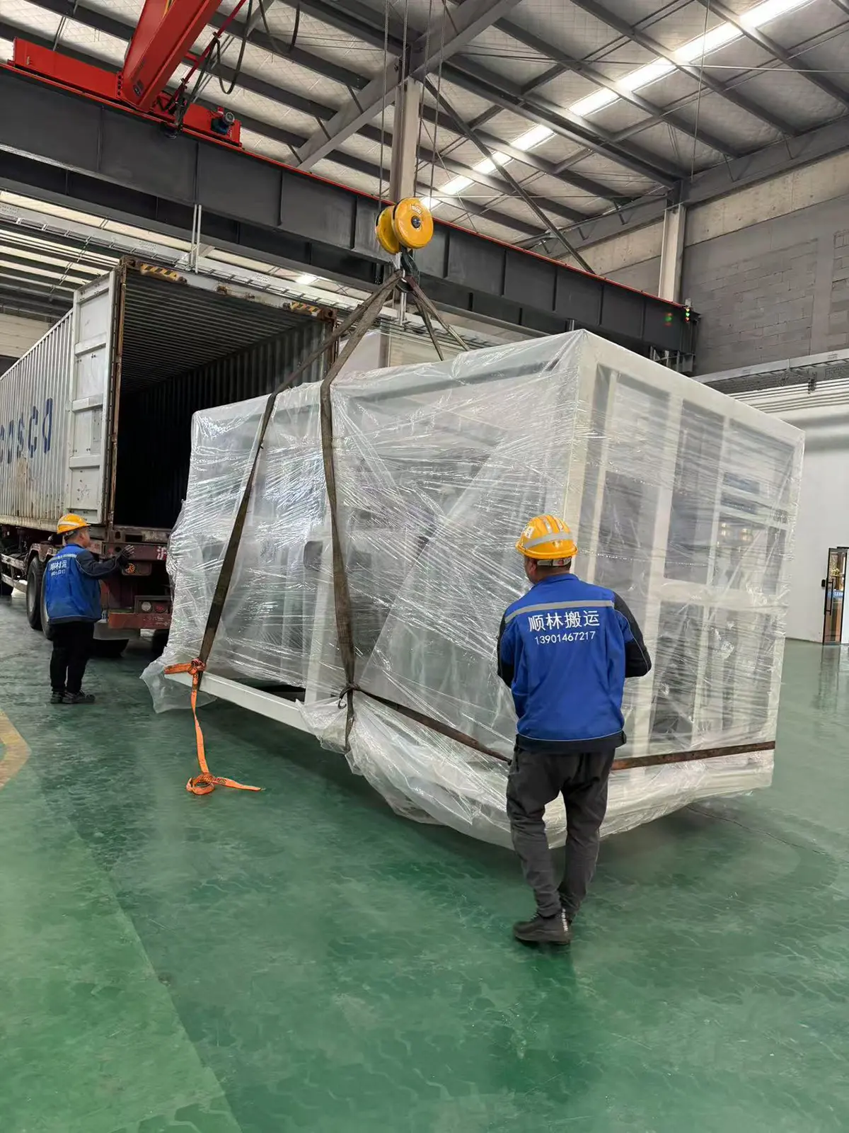 30 tons tube ice machine loading and ship to Indonesia